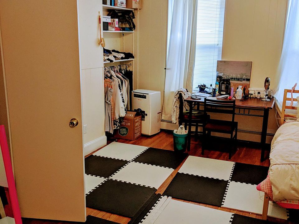 2nd image of 7 Aberdeen St APT 3H