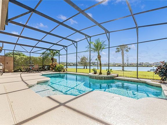 3rd image of 426 Osprey Lakes Cir