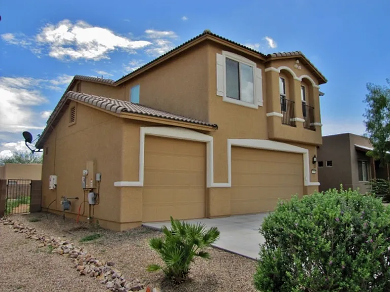 1059 Wagner Pl — Photo 3