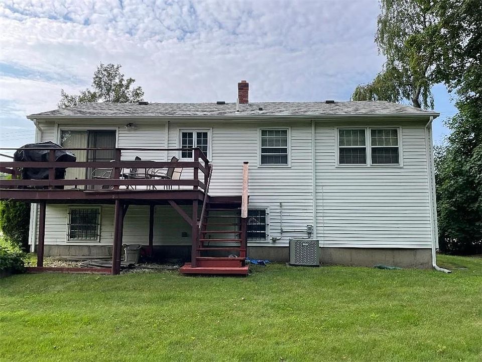 10 Cherry Hill Rd, Johnston, RI 02919 Zillow