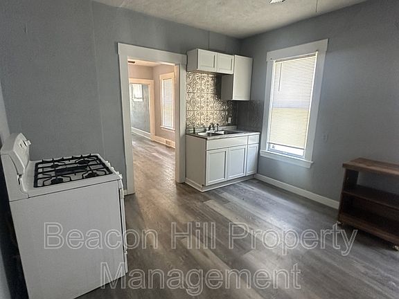 5th image of 1212 E 71st St