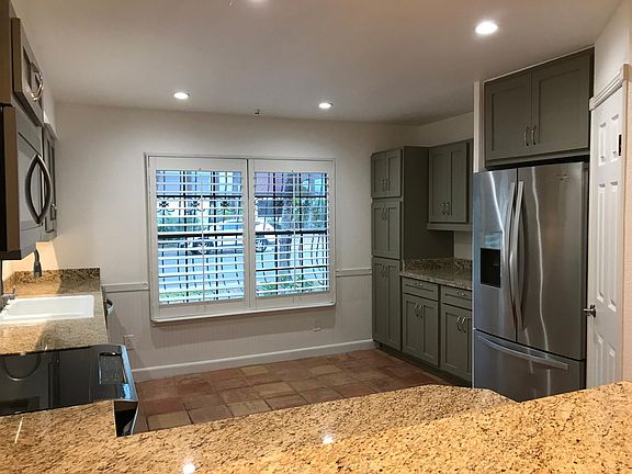 Kitchen (1)