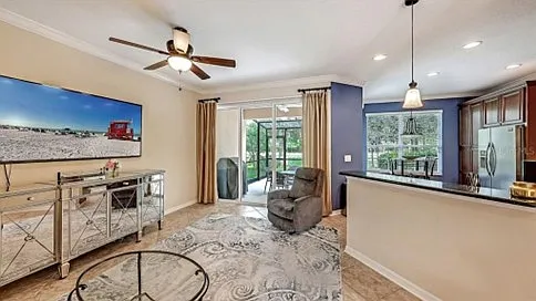8128 Villa Grande Ct — Photo 2