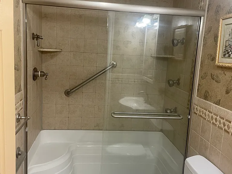 300 Stegman Pkwy #1 — Photo 22
