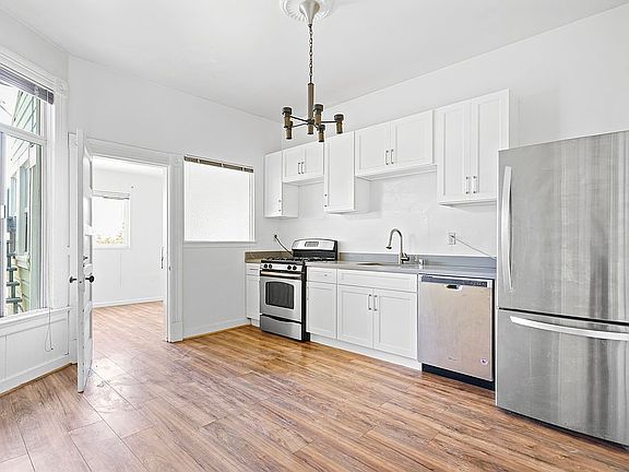 3rd image of 555 2nd Ave