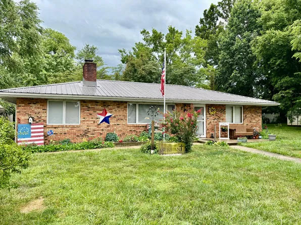 6 Lambert Pl, Mount Carmel, IL 62863
