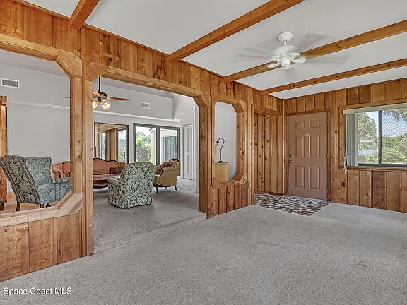 4th image of 153 Woodside Dr