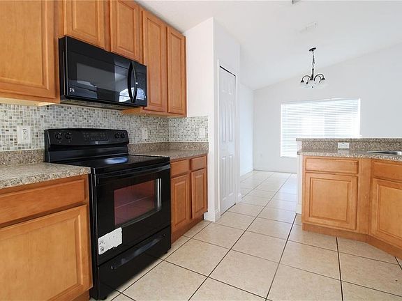 4th image of 11414 Pinewood Cove Ln #11414