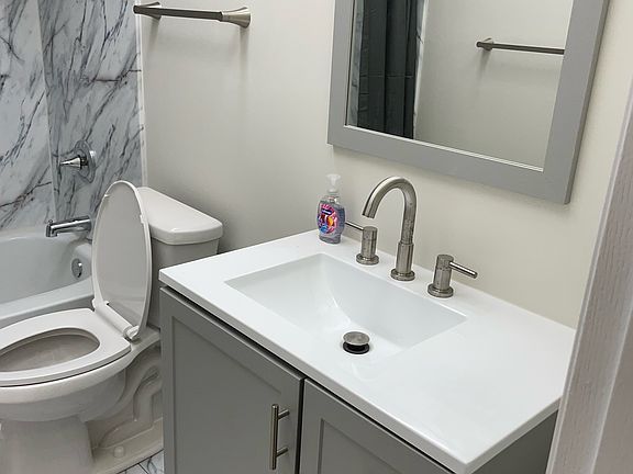 2nd image of 350 Plum Creek Dr #1071