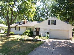 282 Shadylawn Dr, Amherst, OH
