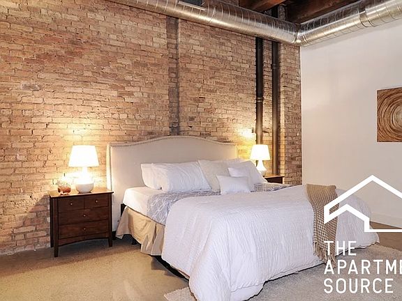 5th image of 2614 W North Ave APT 4S
