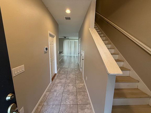 3rd image of 7212 Grand Elm Dr