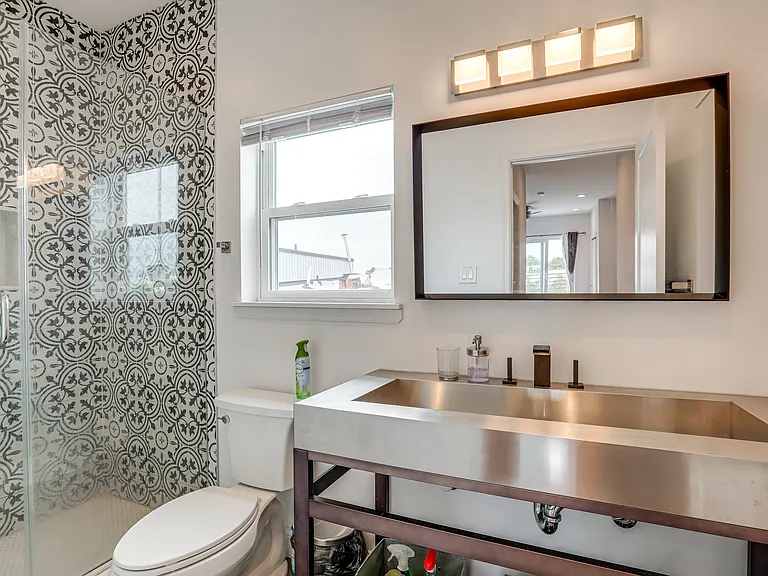 1322 S Mole St — Photo 19