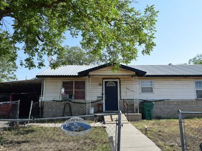 1200 Avenue C, Santa Anna, TX, 76878