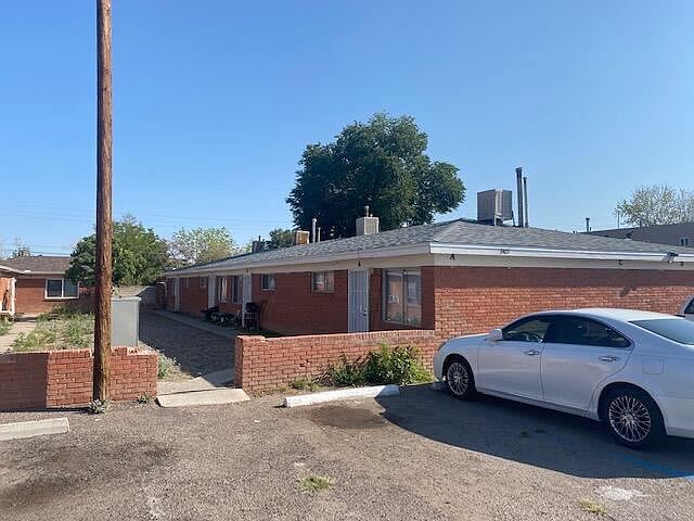 1st image of 3421 Thaxton Ave SE