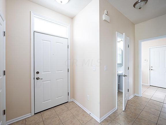 3rd image of 419 Westgreen Ln