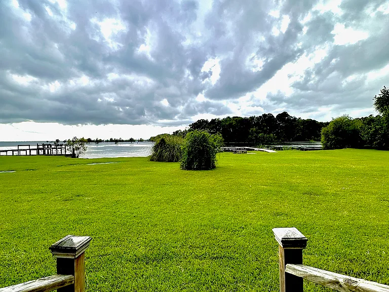 1221 Longpoint Rd — Photo 25
