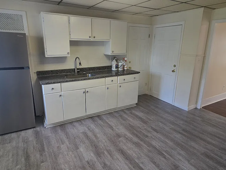 69 Newhall St #2 — Photo 5