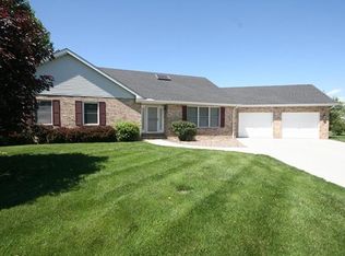 613 Christopher Ln, New Baden, IL