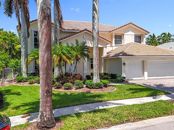 3rd image of 1673 Victoria Pointe Circle