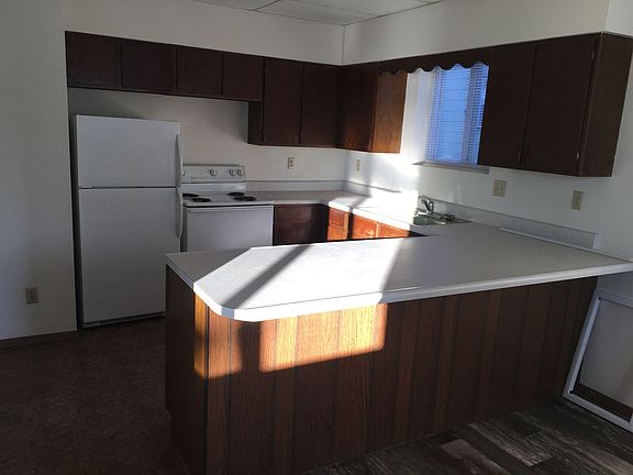 2nd image of 410-416 8th Ave NE #412