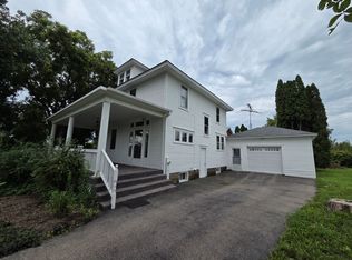 5N340 Wooley Rd, Maple Park, IL 60151