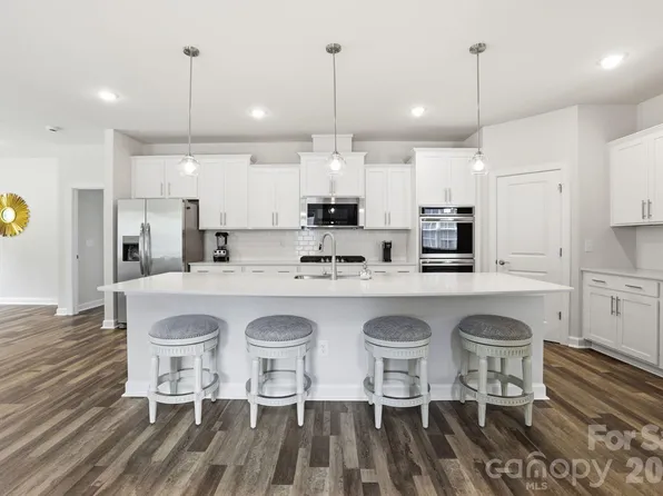 3915 Horsham St, Indian Land, SC 29707