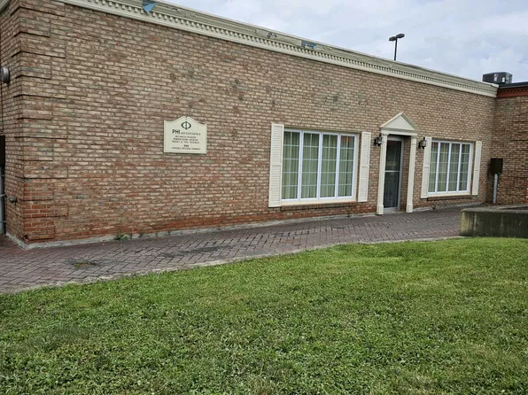 33-34 35 Central Plz, Ilion, NY 13357