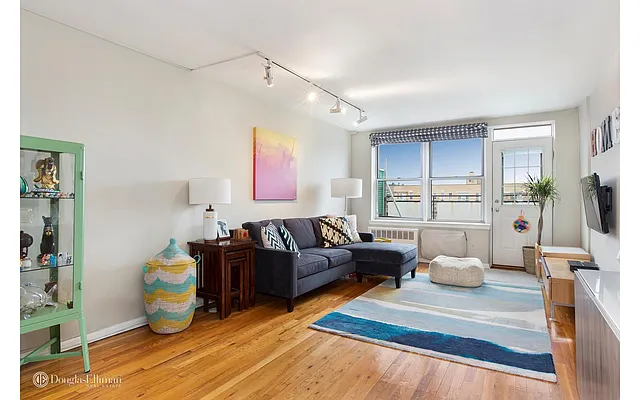 Sold by Douglas Elliman | media 10