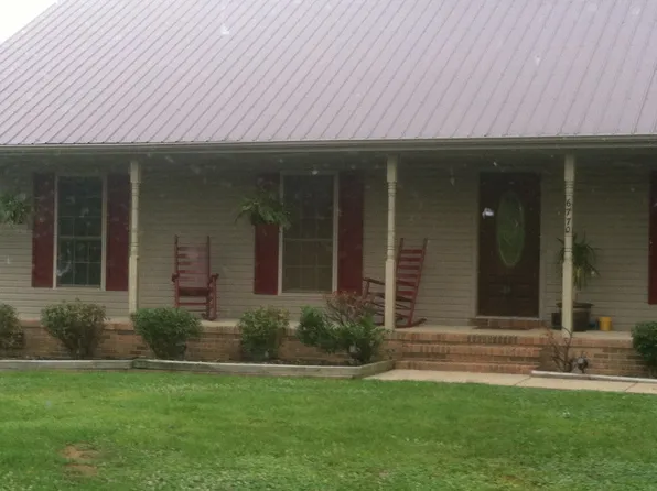 6770 Dug Hollow Rd, Bradyville, TN 37026