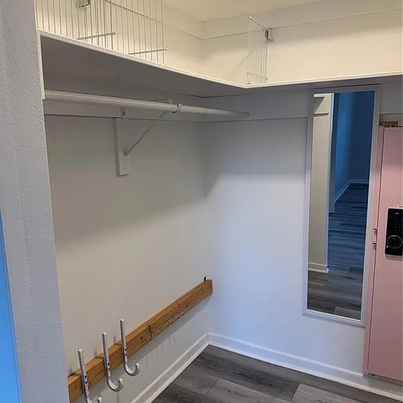 16 Courtney Pl — Photo 31