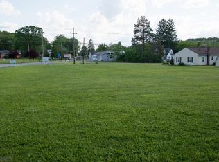 968 W Loop Rd, Hollidaysburg, PA 16648