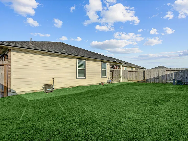 7926 Murciana Dr — Photo 26