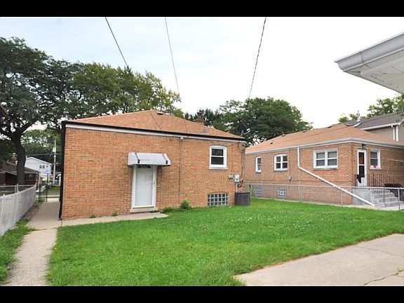 2nd image of 5853 S Natchez Ave