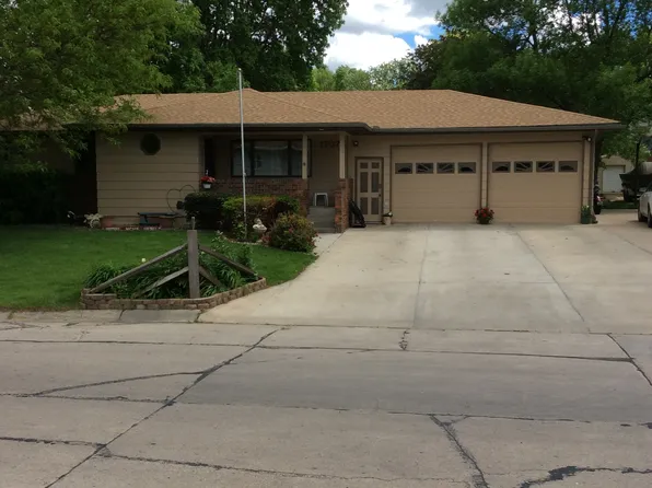 1707 Bel Air Rd, Norfolk, NE 68701