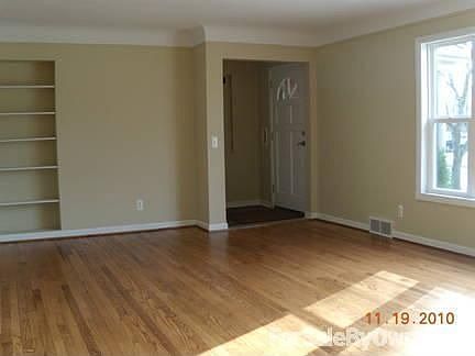 3rd image of 19987 W Emory Ct