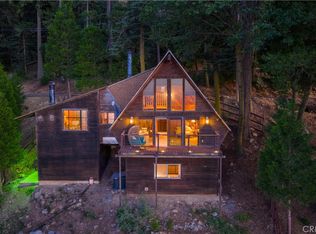 21582 Lakeland Vw, Crestline, CA 92322