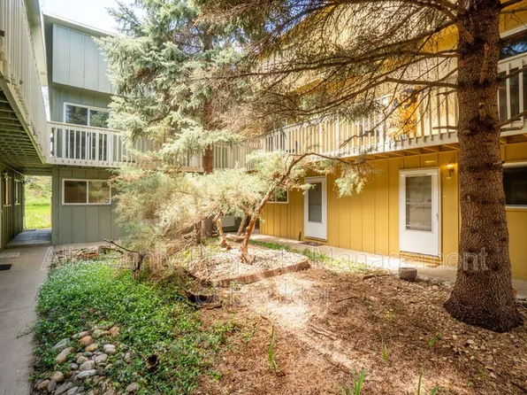 1615 Cottonwood Dr APT 13, Louisville, CO 80027