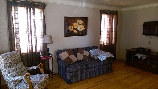 3rd image of 2016 Grovewood Ave
