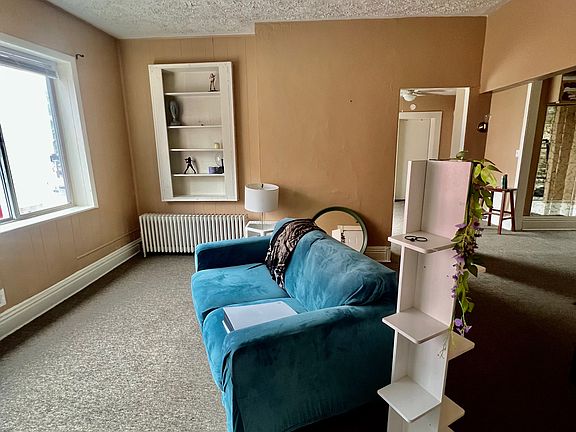 2nd image of 66-68 High St #2B-1Ba-875Sqft