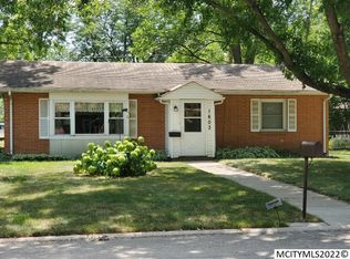 1603 Meadowbrook Dr, Mason City, IA 50401