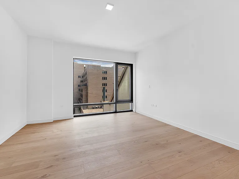 200 E 21st St #7A — Photo 10