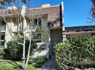 22245 1/2 Erwin St, Woodland Hills, CA 91367
