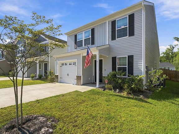 2nd image of 2032 Mapleton Dr