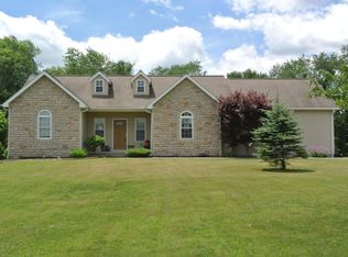 5240 White Chapel Rd SE, Heath, OH 43056