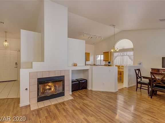 4th image of 534 Scenic Terra Dr