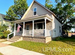 540 W Ridge St, Marquette, MI 49855