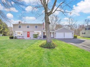 34 Buchanan Rd, Enfield, CT 06082