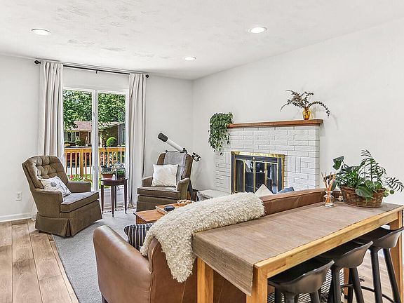 5th image of 731 Schilling Dr