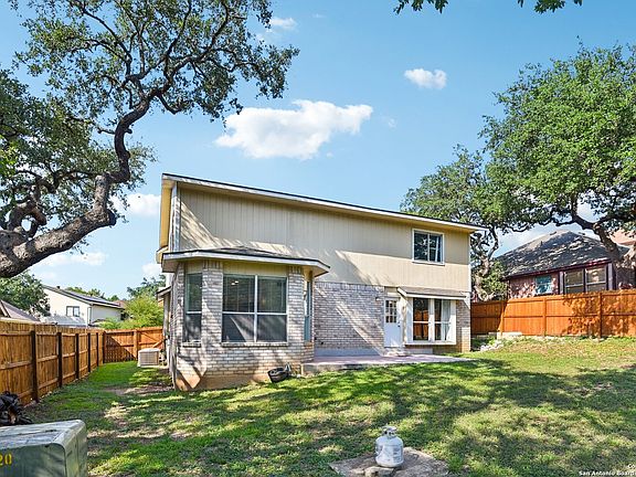3rd image of 2510 MONTEBELLO